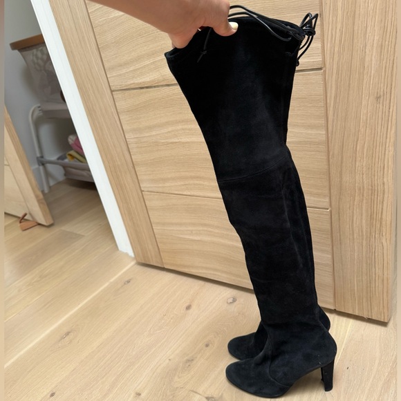 Stuart Weitzman
Vidaland Suede Over-The-Knee Boots Black - Picture 2 of 4